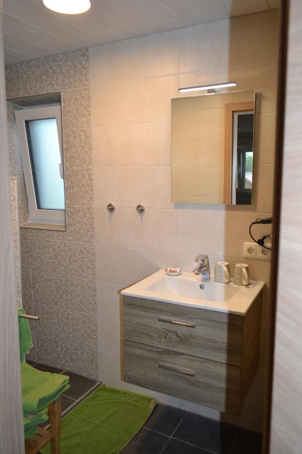 Biohof Auinger, Der Tiererlebnishof Apartment Aurach am Hongar Luaran gambar