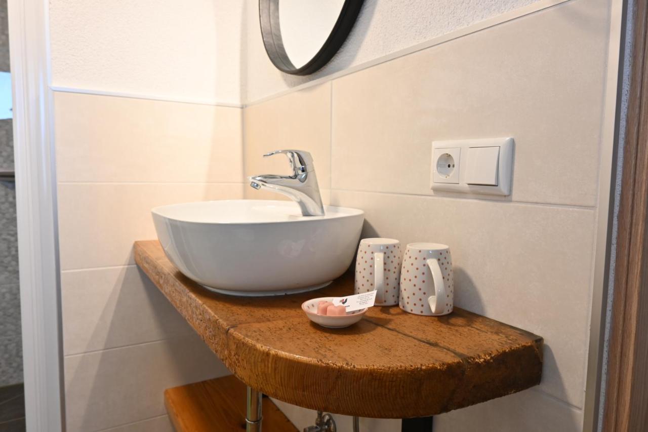 Biohof Auinger, Der Tiererlebnishof Apartment Aurach am Hongar Luaran gambar