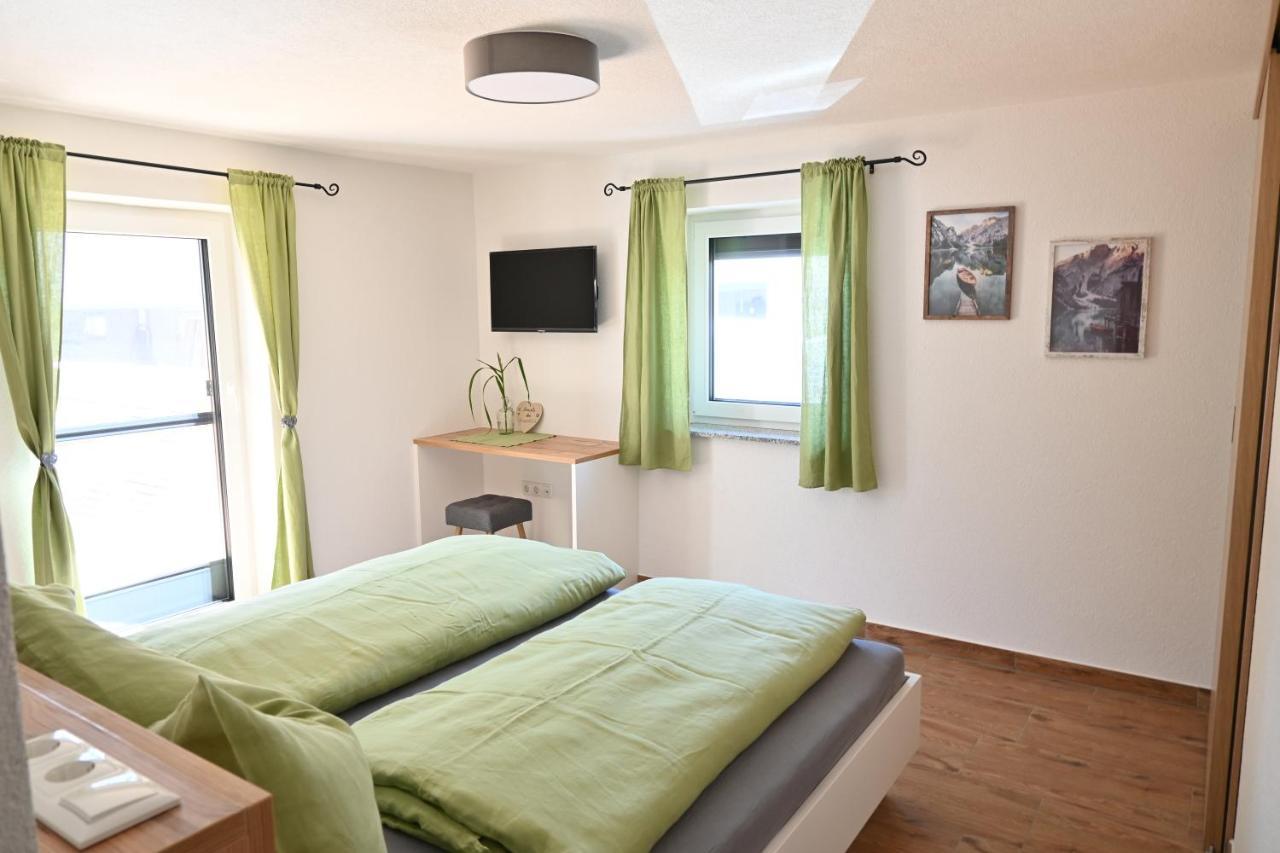 Biohof Auinger, Der Tiererlebnishof Apartment Aurach am Hongar Luaran gambar
